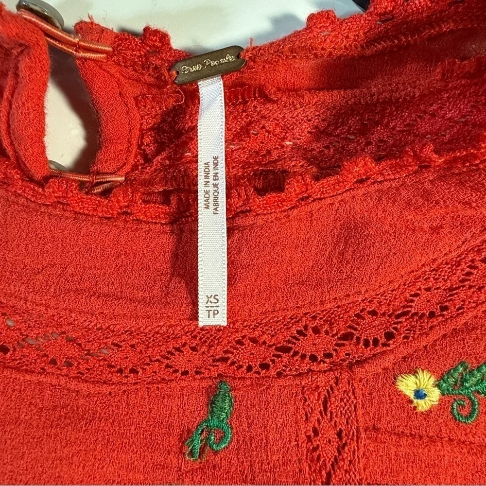 Free People The Amy Red Floral Embroidered Top Long Sleeve Sz XS Boho Ruffles